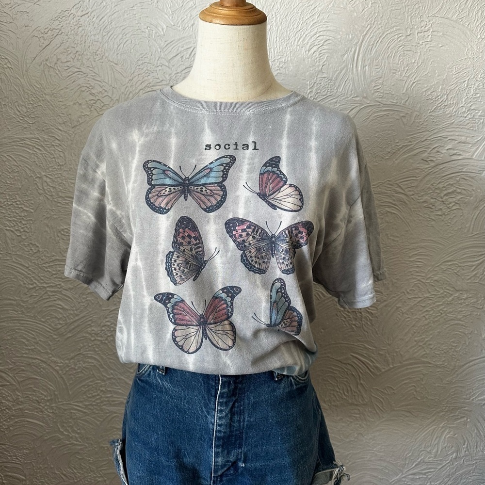 Retro Social Butterfly Tie Dye T-shirt